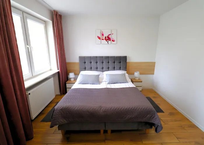 Skarbek Ilawa, Pokoje I Apartamenty