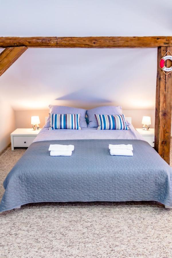 Skarbek Ilawa, Pokoje I Apartamenty