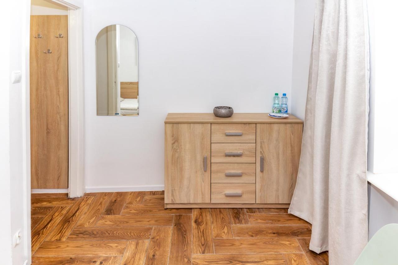 База відпочинку Skarbek Ilawa, Pokoje I Apartamenty Ілава