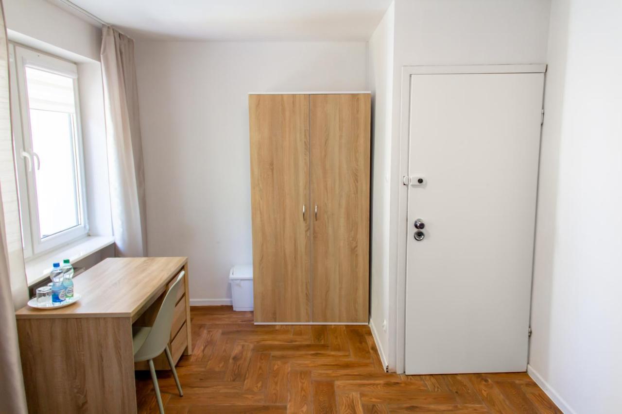 Skarbek Ilawa, Pokoje I Apartamenty