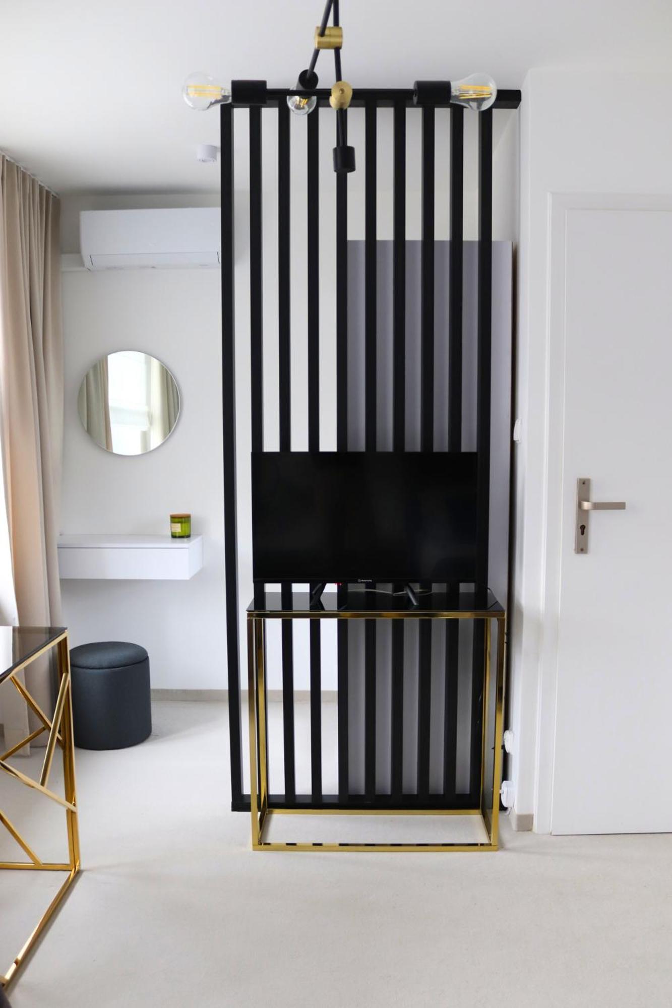 Skarbek Ilawa, Pokoje I Apartamenty